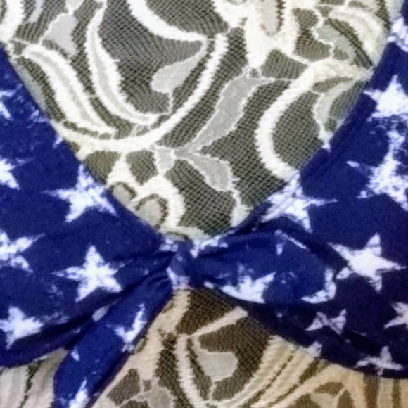 Xhilaration Blue with stars bikini TOP - Picture 2 of 7